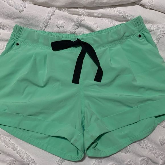 GUC lululemon athletica Bright Green Athletic Shorts - Picture 1 of 7